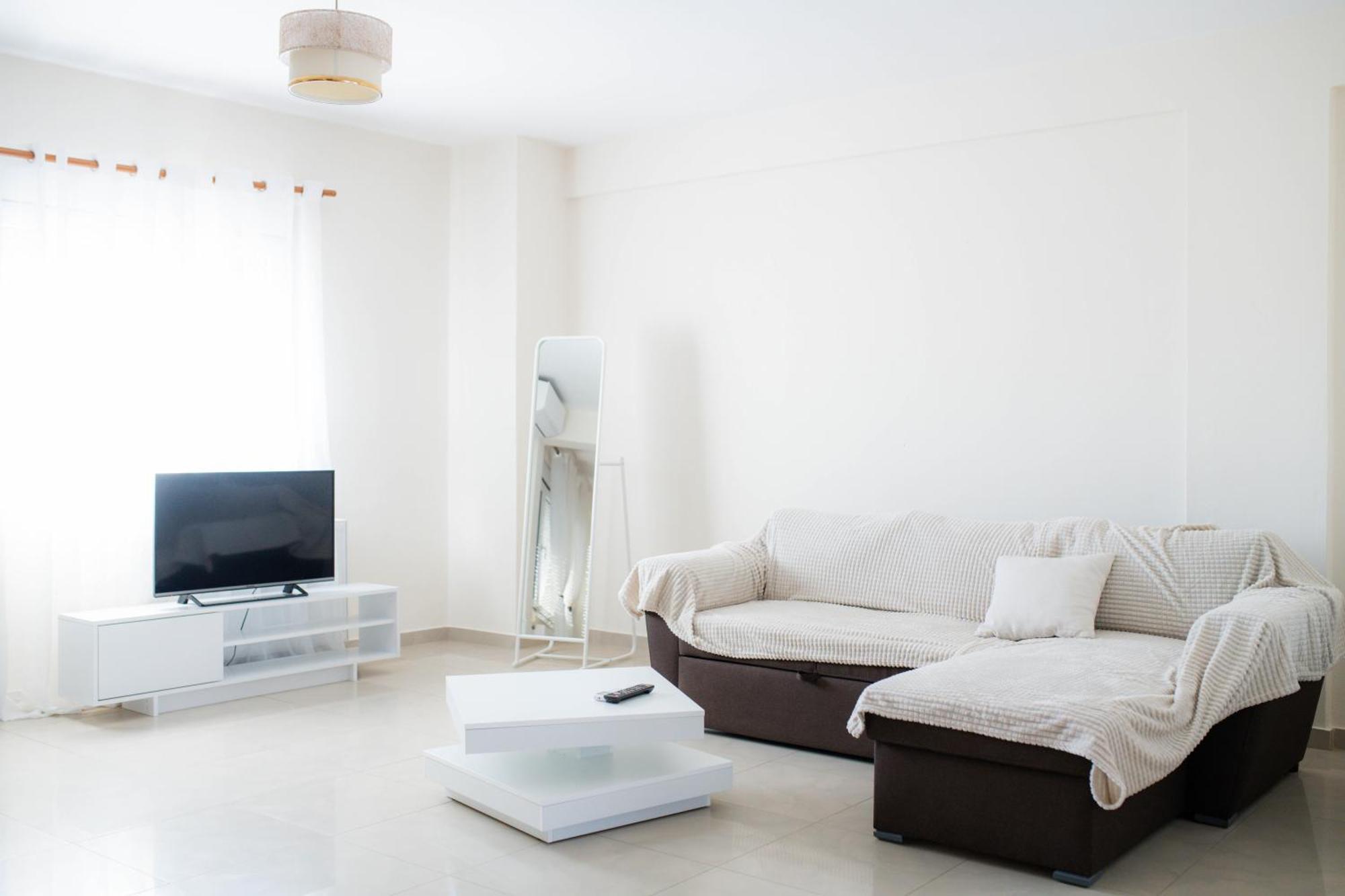 3 Bedroom Apartment, 115m2 *